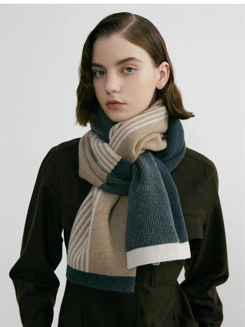 High end scarf with retro temperament, winter knitted scarf
